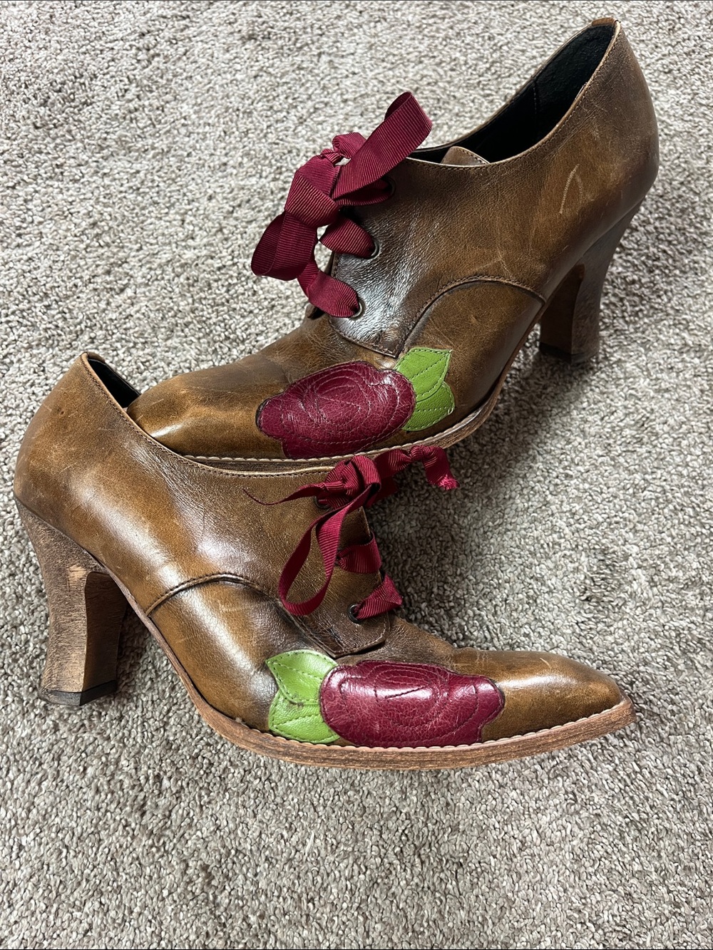 🌹🌹🌹Sonita Made in Portugal Rose Patch Block Heel Oxfords sz41 ONE OF A KIND!!!! - Picture 7 of 7